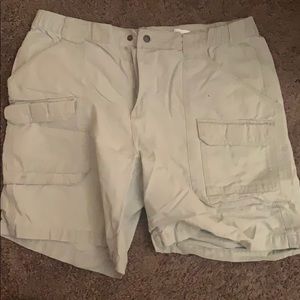 Men’s Columbia cargo shorts